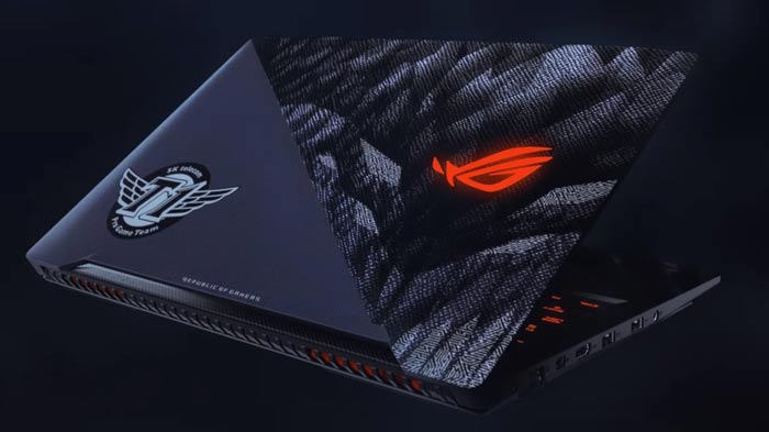 Asus ROG pokazuje na targach CES 2018 nowe laptopy, desktopy i świecące gadżety