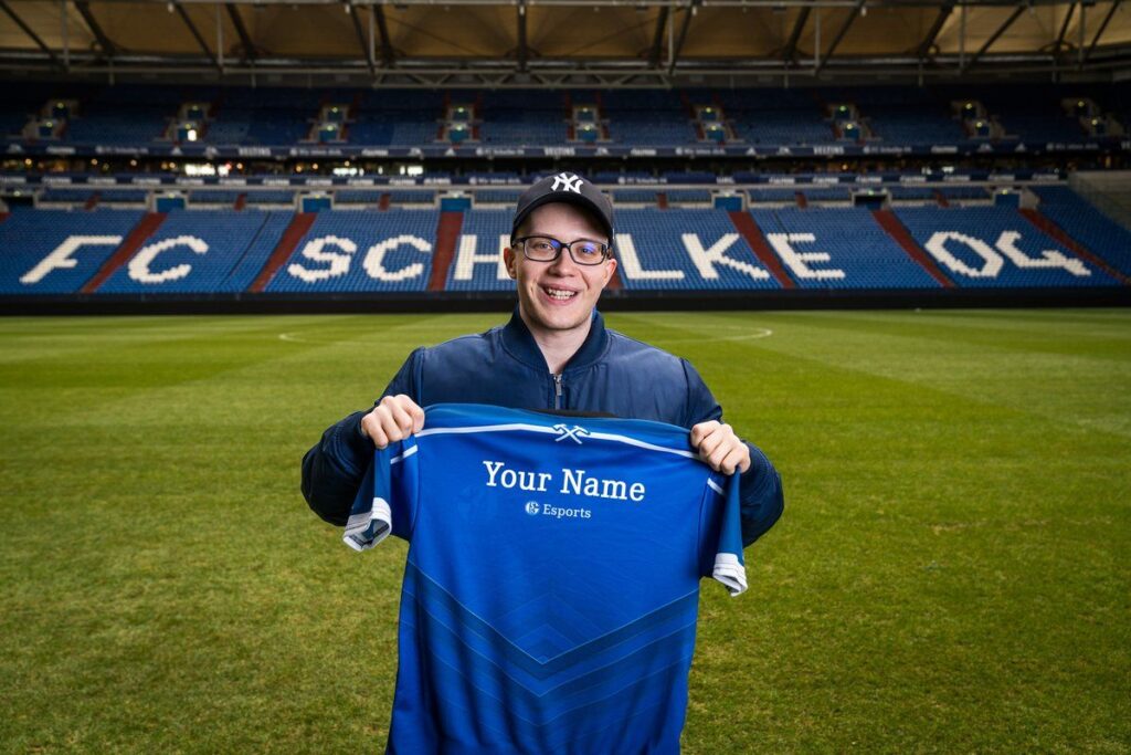Bardzo udane występy Polaków podczas 1. dnia EU LCS