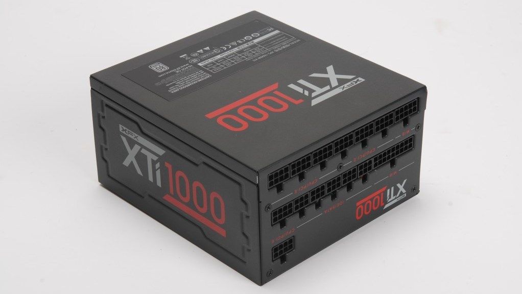 XFX prezentuje zasilacz 1000 W 80 Plus Titanium