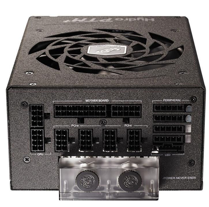 Modularny zasilacz chłodzony cieczą o mocy 1400 W od FSP
