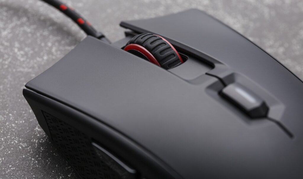 HyperX prezentuje swoją pierwszą myszkę dla graczy – Pulsefire FPS