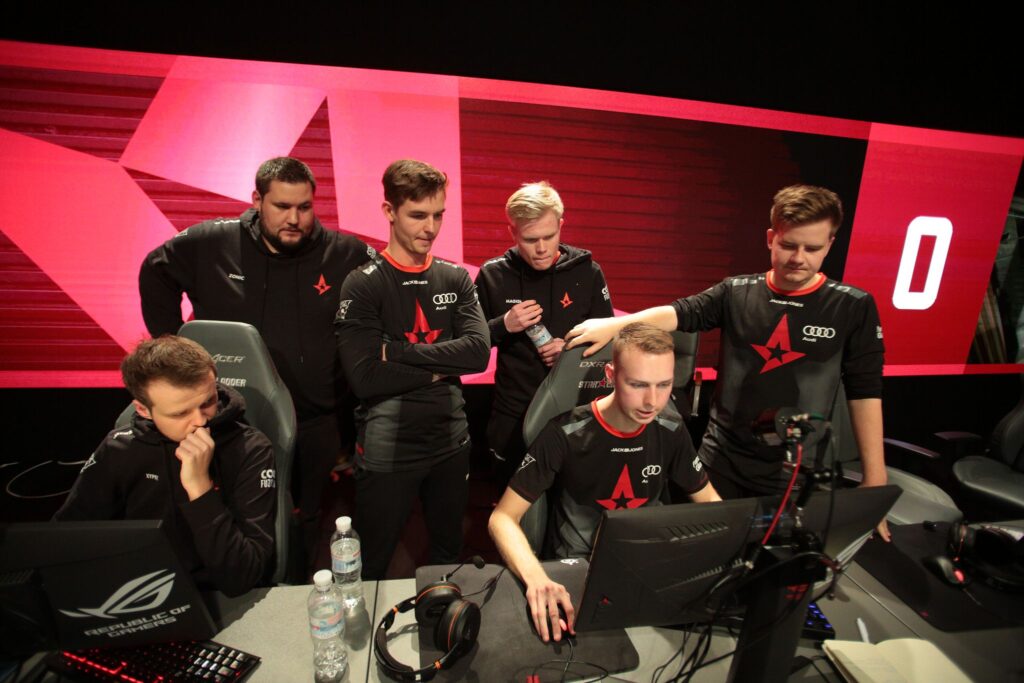 Znamy finalistów ESL Pro League S. 7. FaZe Clan na kolanach