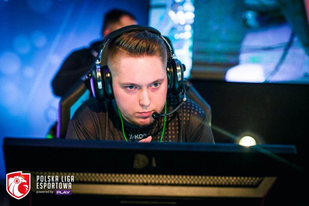 Kinguin wraca na fotel lidera, Adwokacik walczy o play-offy. Podsumowanie 6. kolejki PLE