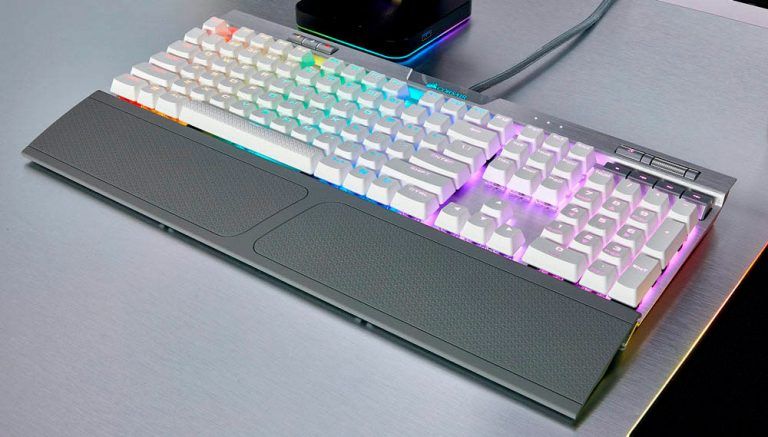 Corsair prezentuje nowe klawiatury mechaniczne K70 RGB MK.2 oraz Strafe RGB MK.2