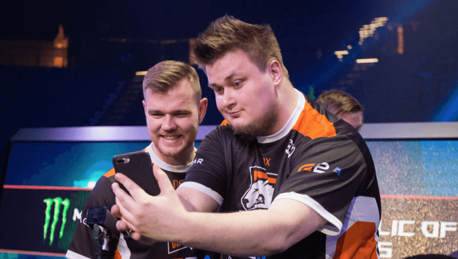 Ile Mousesports zapłacili za Snaxa? Znamy prawdopodobną kwotę
