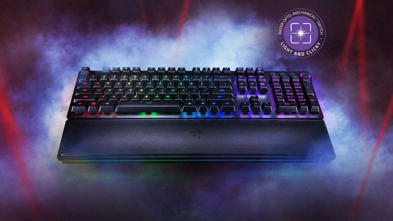 Razer Huntsman – gamingowy styl spotyka się z piekielnie szybkimi przełącznikami optyczno-mechanicznymi