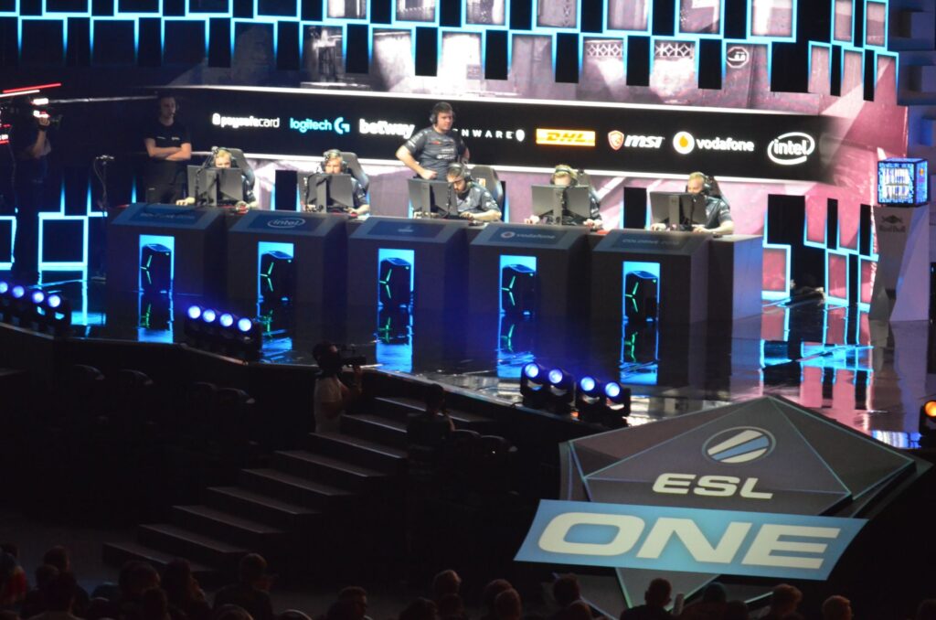 ESL One Cologne wkracza w fazę półfinałów. Gospodarze w ćwierćfinale upokorzyli G2 Esports