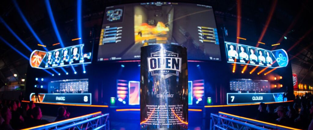 Słabe występy Polaków 1. dnia DreamHack Valencia 2018. Znamy pierwszych półfinalistów turnieju