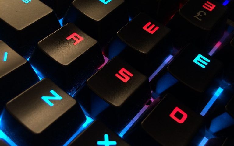 Kobiety oglądają więcej esportu niż mężczyźni?