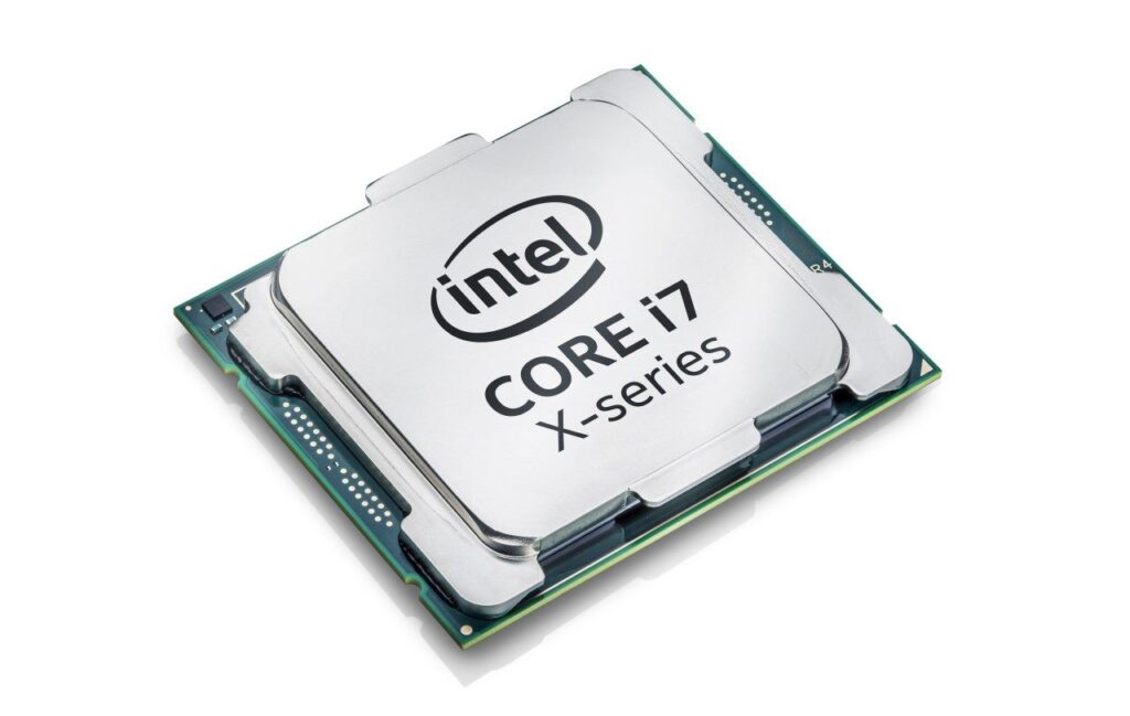 Core i7-7800X vs Core i7-7700K – 6 czy 4 rdzenie? Co lepiej wypada w grach?