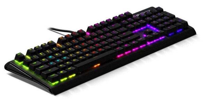 SteelSeries prezentuje nową klawiaturę dla graczy Apex M750