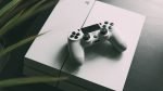 PlayStation 5 ze wsteczną kompatybilnością. Także w grach multiplayer PlayStation 5 wsteczna kompatybilność