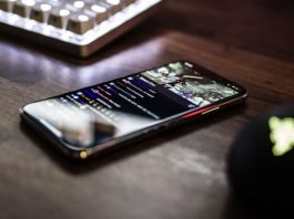 Został zbanowany na Twitchu, bo pokazał program do cheatowania w CS:GO Twitch