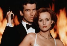 Ukończył pierwszy poziom strzelanki, grając na… pianinie GoldenEye na pianinie