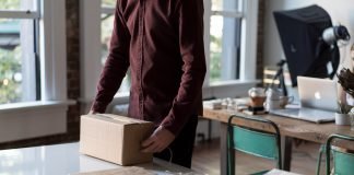 Przesyłki z Chin mogą mocno podrożeć. Koniec zamawiania z AliExpress? AliExpress - wzrost kosztów wysyłki