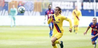 Piłkarz Barcelony przyłapany na oszustwie w FIFIE Antoine Griezmann