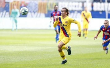 Piłkarz Barcelony przyłapany na oszustwie w FIFIE Antoine Griezmann