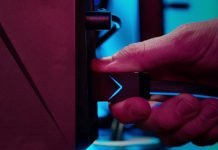 Świecący kabel HDMI za 1000 złotych!?