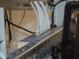 Iran blokuje dostęp do Internetu