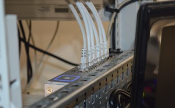 Iran blokuje dostęp do Internetu