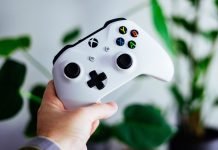 Phil Spencer ma już w pełni działającego Xbox Scarlett w swoim domu Xbox Scarlett