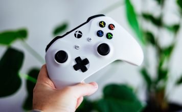 Phil Spencer ma już w pełni działającego Xbox Scarlett w swoim domu Xbox Scarlett