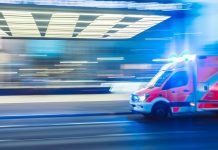 Młoda graczka uratowała kolegę chociaż był oddalony od niej o tysiące kilometrów karetka