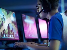 WHO zaleca gry jako zdrowy sposób spędzania czasu w kwarantannie i łączy się z twórcami gier we wspólnej akcji gry-who-koronawirus