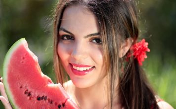 Uwielbiamy jeść i pić w trakcie grania – dowodzą badania Gracze a jedzenie