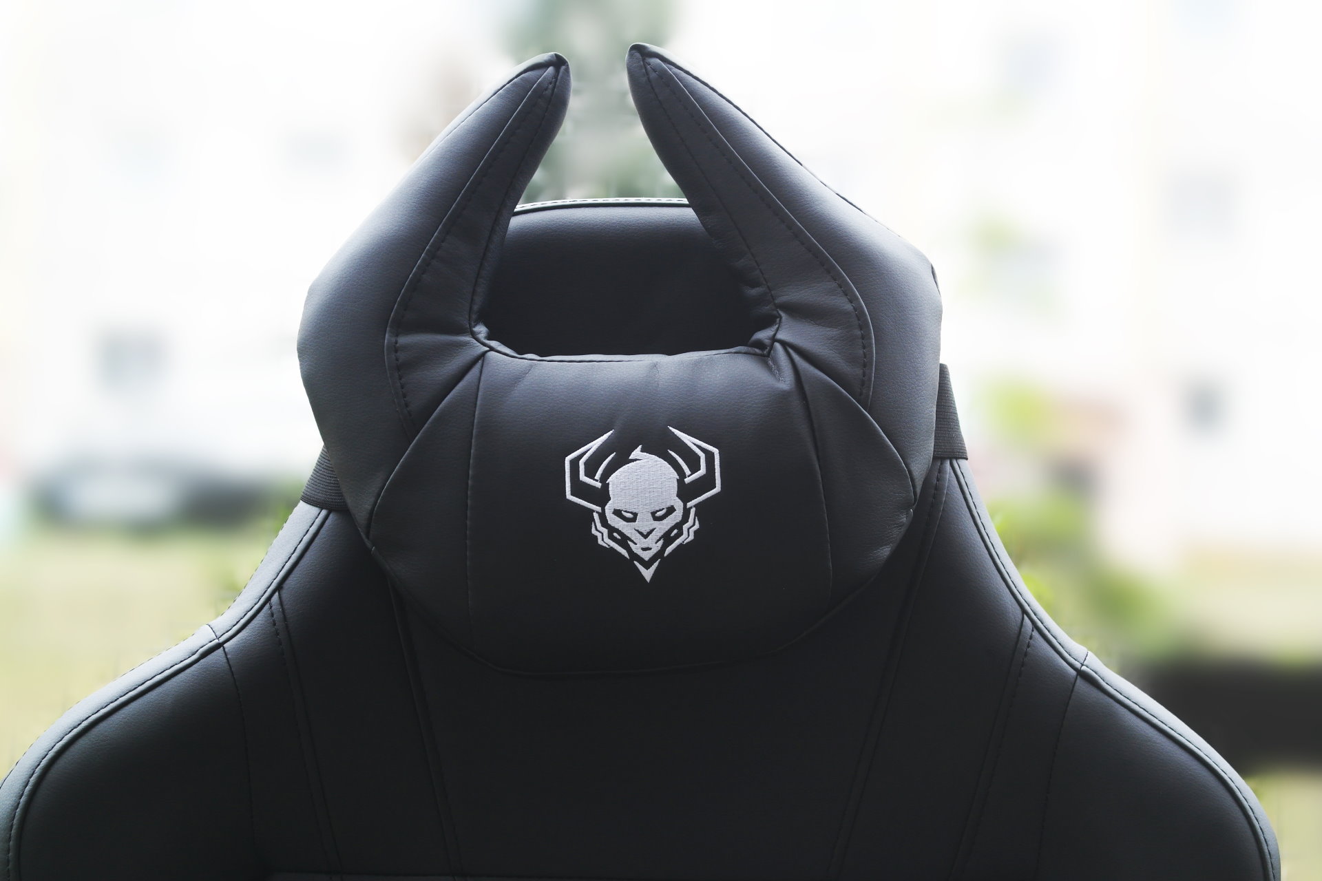 Diablo Chairs X-Horn 2.0 King Size