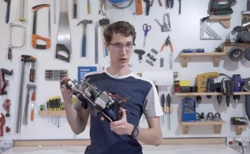 Youtuber zbudował miotacz harpunów jakiego używał Batman