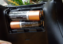 Dlaczego kontrolery Xbox używają baterii AA? Xbox Controller