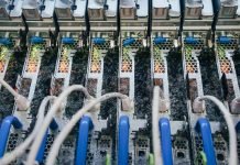 Microsoft chłodzi swoje serwery wrzącą cieczą Microsoft Chłodzenie Cieczą