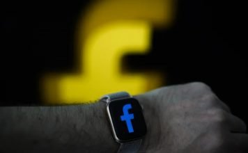 Facebook smartwatch będzie wyposażony w odczepianą kamerę facebook smartwatch