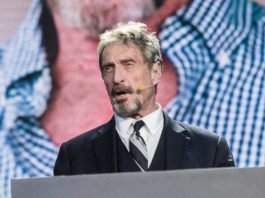 John McAfee, milioner i autor oprogramowania antywirusowego, popełnił samobójstwo john-mcafee
