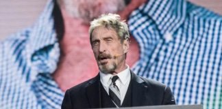 John McAfee, milioner i autor oprogramowania antywirusowego, popełnił samobójstwo john-mcafee