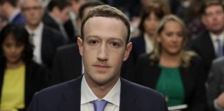 Facebook, Instagram i inne serwisy z potężną awarią. Czy to zasłona dymna kradzieży danych? Facebook CEO Mark Zuckerberg Testifies At Joint Senate Commerce/Judiciary Hearing