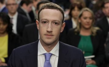 Facebook, Instagram i inne serwisy z potężną awarią. Czy to zasłona dymna kradzieży danych? Facebook CEO Mark Zuckerberg Testifies At Joint Senate Commerce/Judiciary Hearing