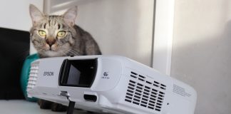 Test Epson EH-TW750 – domowe centrum rozrywki w zasięgu ręki Epson EH-TW750