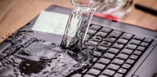 Ratunku! Zalałem laptopa!