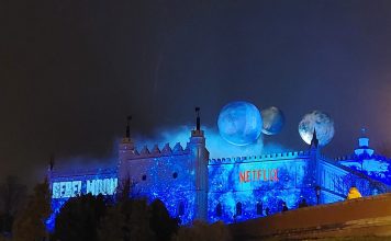 Rebel Moon – nowy film od Netflix i osobliwa reklama nad lubelskim Zamkiem