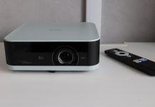 Recenzja projektora Epson EF-61G – domowe kino z mobilnym zacięciem