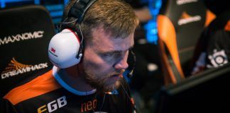 Virtus.pro z awansem do półfinału V4 Future Sports Festival