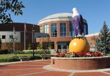 Uniwersytet daje stypendium najlepszym graczom Fortnite