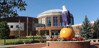 Uniwersytet daje stypendium najlepszym graczom Fortnite