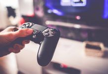 Gry znowu pod ostrzałem, czyli komu nie podoba się Mortal Kombat w bibliotekach