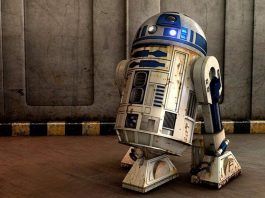 Oryginalny R2-D2 z Gwiezdnych Wojen został sprzedany za niecałe 3 miliony dolarów!