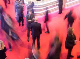 Philips czarował monitorami. Targi ISE 2017 oglądane przez komputerowe przeźrocza