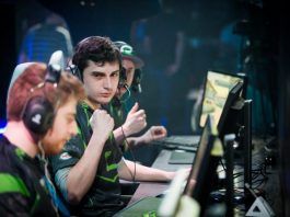 Mousesports wymienia zawodników. Mixwell i suNny za loWela i denisa?